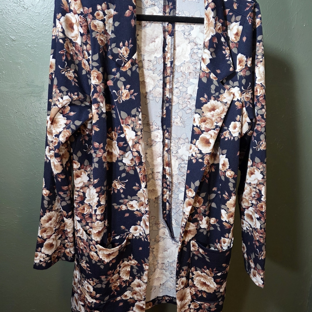 LuLaRoe Gwen Navy Floral Open Cardigan Blazer with Cream and Brown Flowers